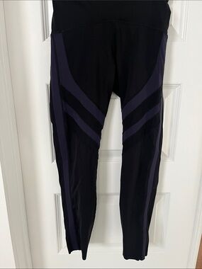 Women’s Zyia Black and Dark Purple Performance leggings